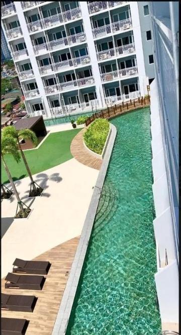 Breeze Residences - 1Br Unit With Balcony -Top Floor Manila Exterior foto